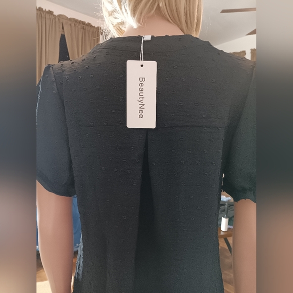 Size small,  nwt - Picture 4 of 9